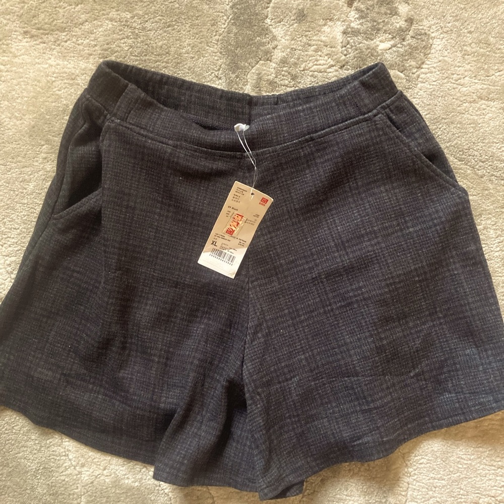 Uniqlo shorts - Picture 1 of 4